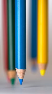 Превью обои цветные карандаши, острие, цвет, макро