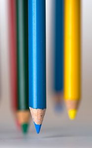 Превью обои цветные карандаши, острие, цвет, макро