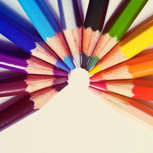 Превью обои цветные карандаши, полукруг, стержень, радужный