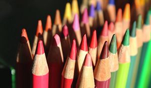 Превью обои цветные карандаши, точеные, разноцветные
