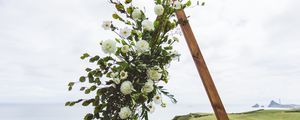Превью обои цветы, листья, ветки, венок