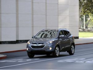 Превью обои tucson, hyundai, кроссовер, авто, дизайн, стиль, серый