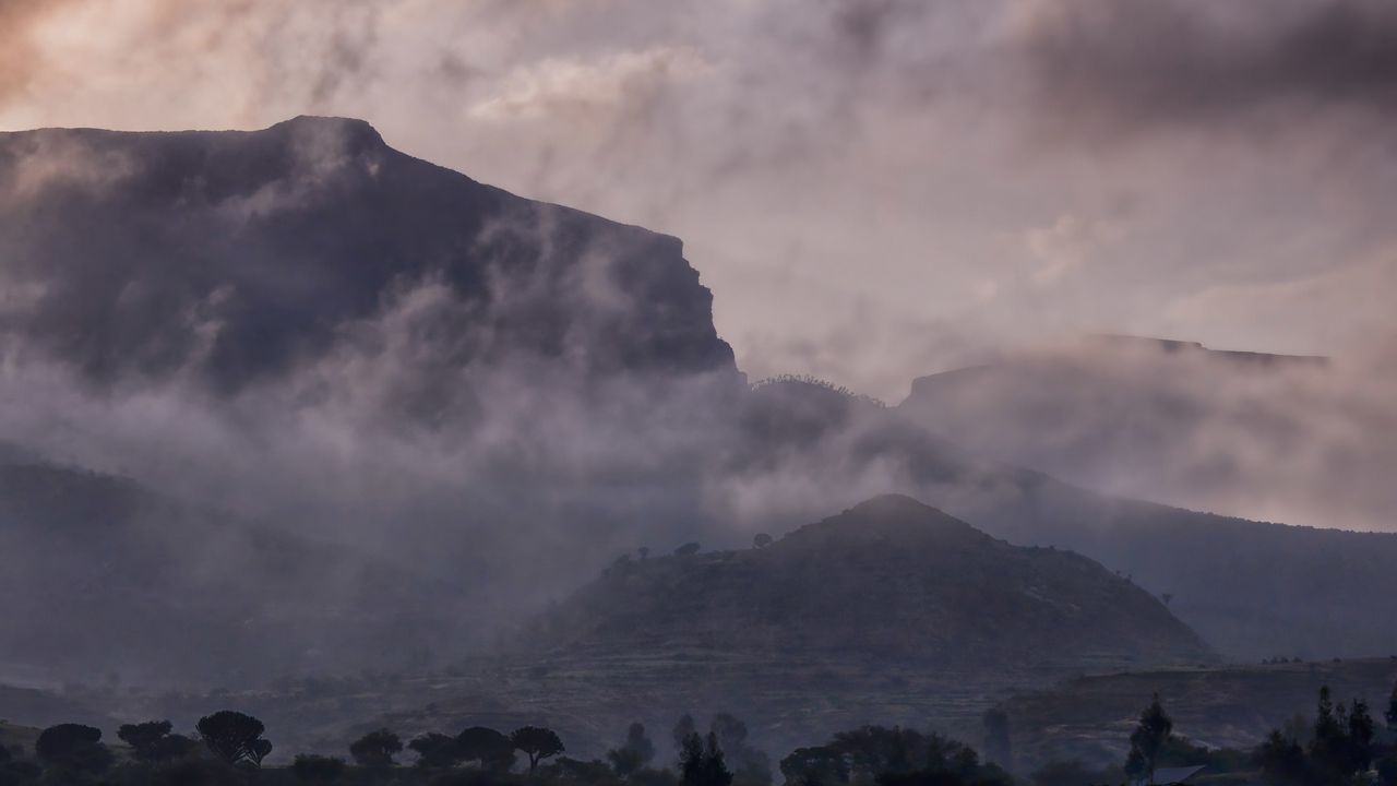 Обои туман, облака, горы, холмы, природа