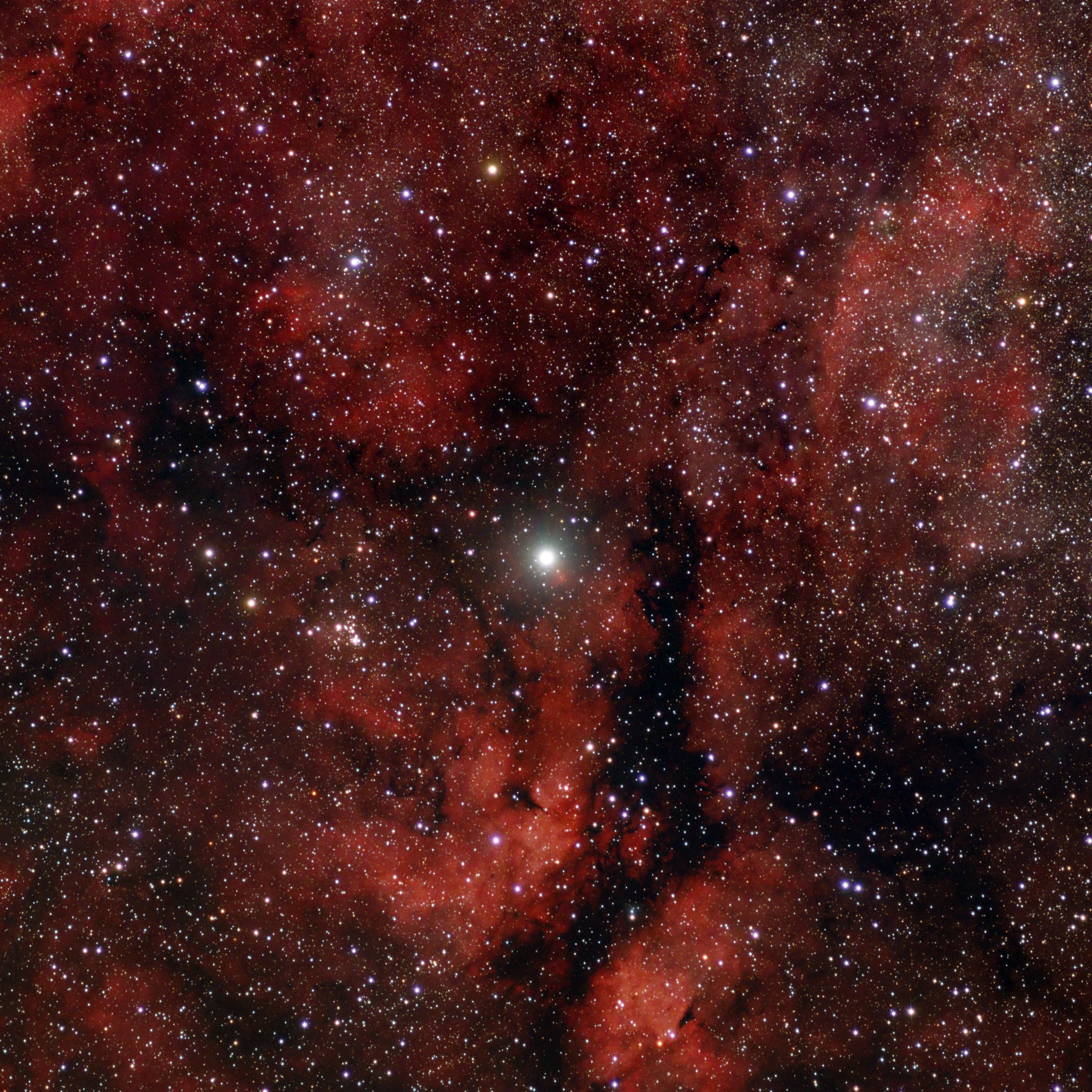 Галактика туманность 2 красные звезды