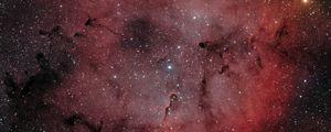 Превью обои туманность, звезды, блеск, красный, темный, космос