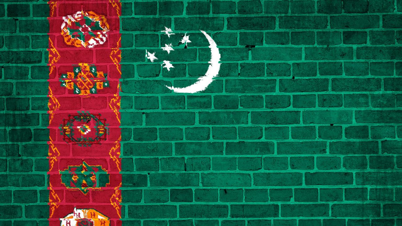 Обои туркменистан, флаг, стена, камни
