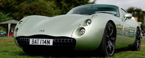 Превью обои tvr, автомобиль, зеленый