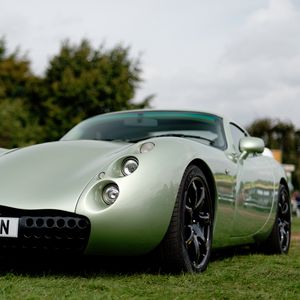 Превью обои tvr, автомобиль, зеленый