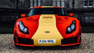 Превью обои tvr sagaris, машина, спорткар, красный, желтый, вид спереди