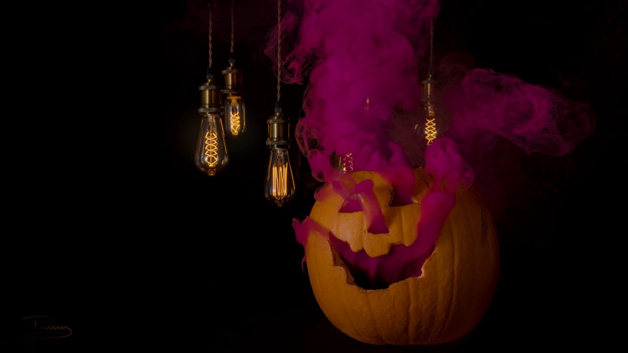 Обои тыква, лампочки, дым, хэллоуин