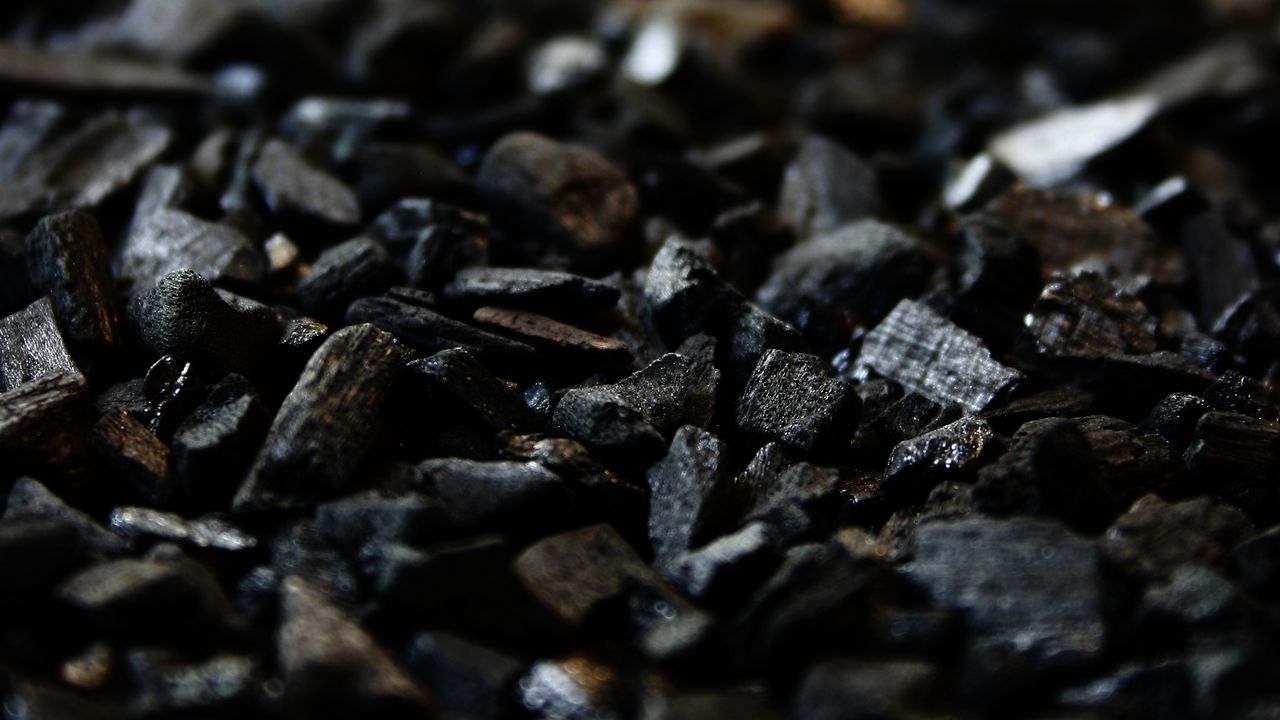 Обои уголь, карбон, черный, камни картинки на рабочий стол, фото скачать  бесплатно
