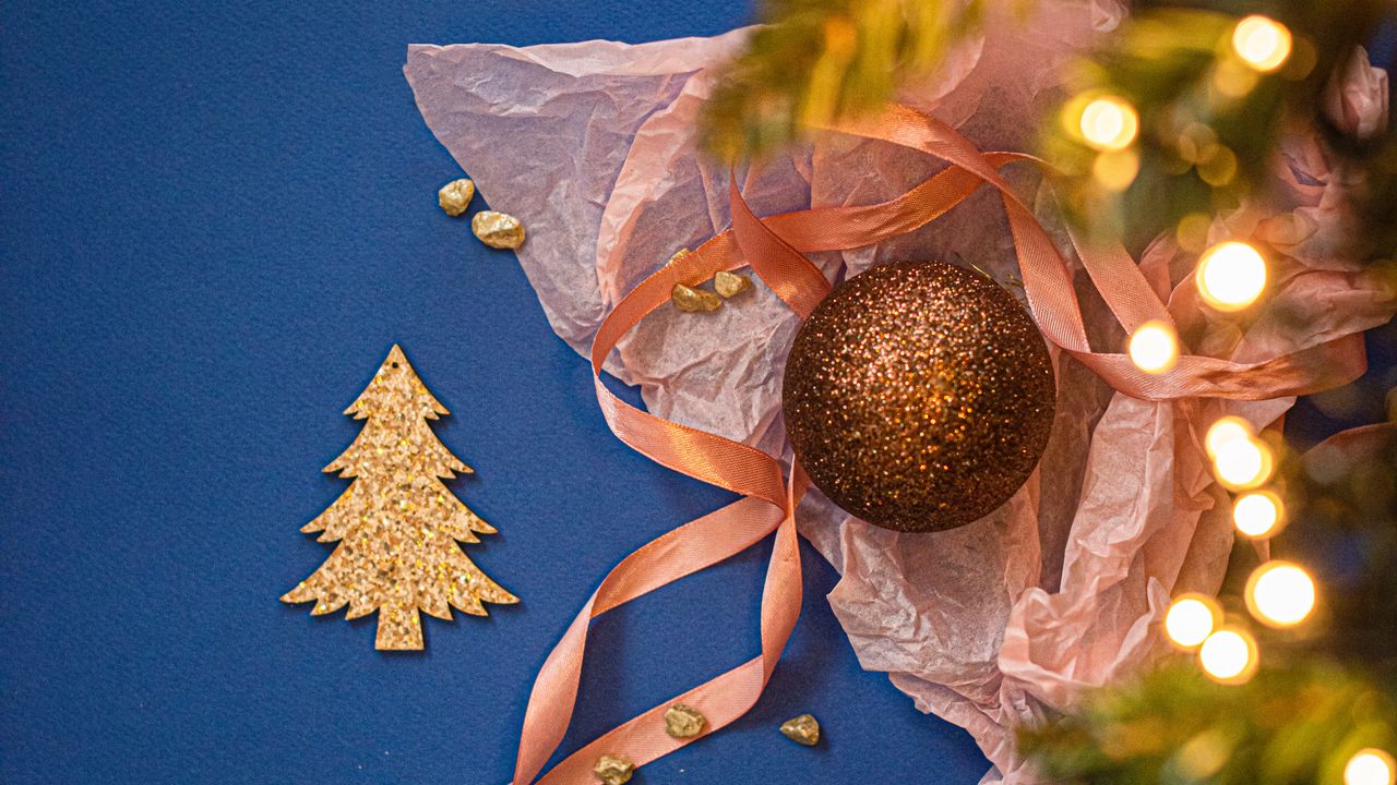 Обои украшения, гирлянда, елка, золото, новый год, рождество