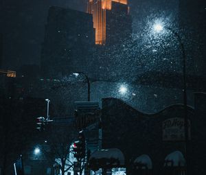 Превью обои улица, город, ночь, снег, здания, фонари