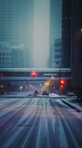 Превью обои улица, город, здания, автомобили, снег
