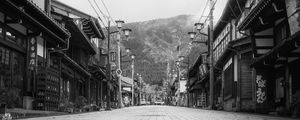 Превью обои улица, пагоды, фонари, чб, япония