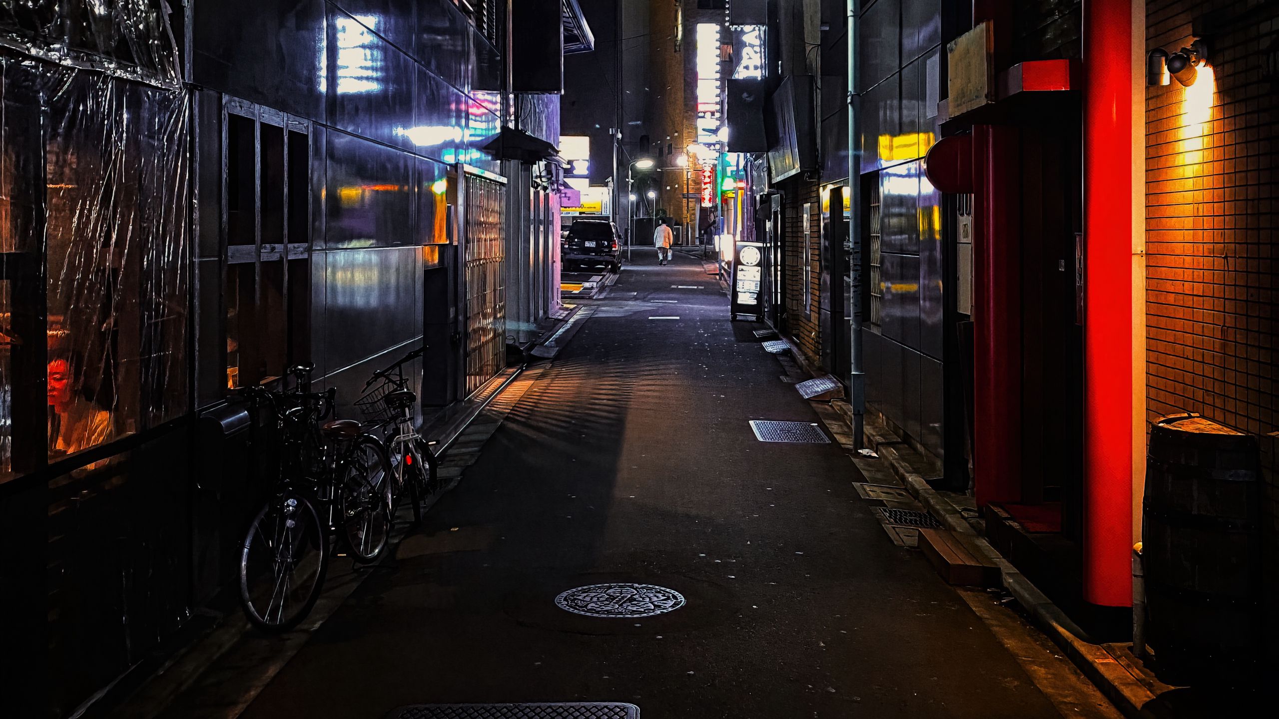 Музыка на улице ночью. Переулок ночью. Темный переулок. Улица ночью. Японские улицы ночью.