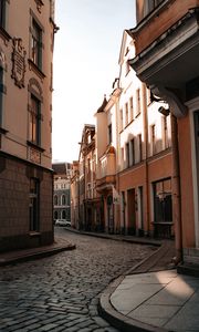 Превью обои улица, здания, дорога, двор
