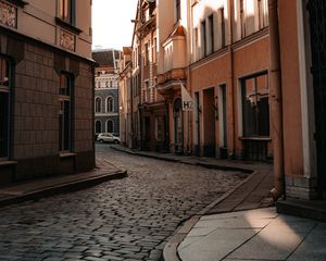 Превью обои улица, здания, дорога, двор