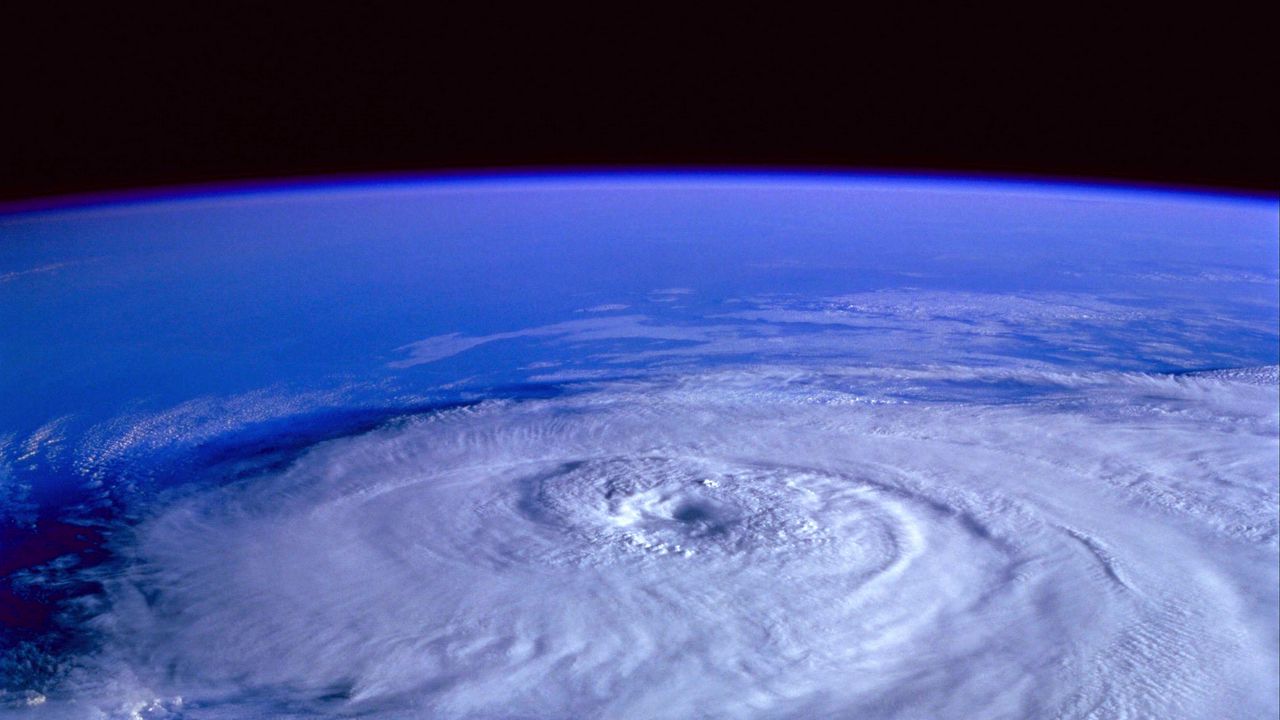 Обои ураган, космос, вид сверху, планета, земля