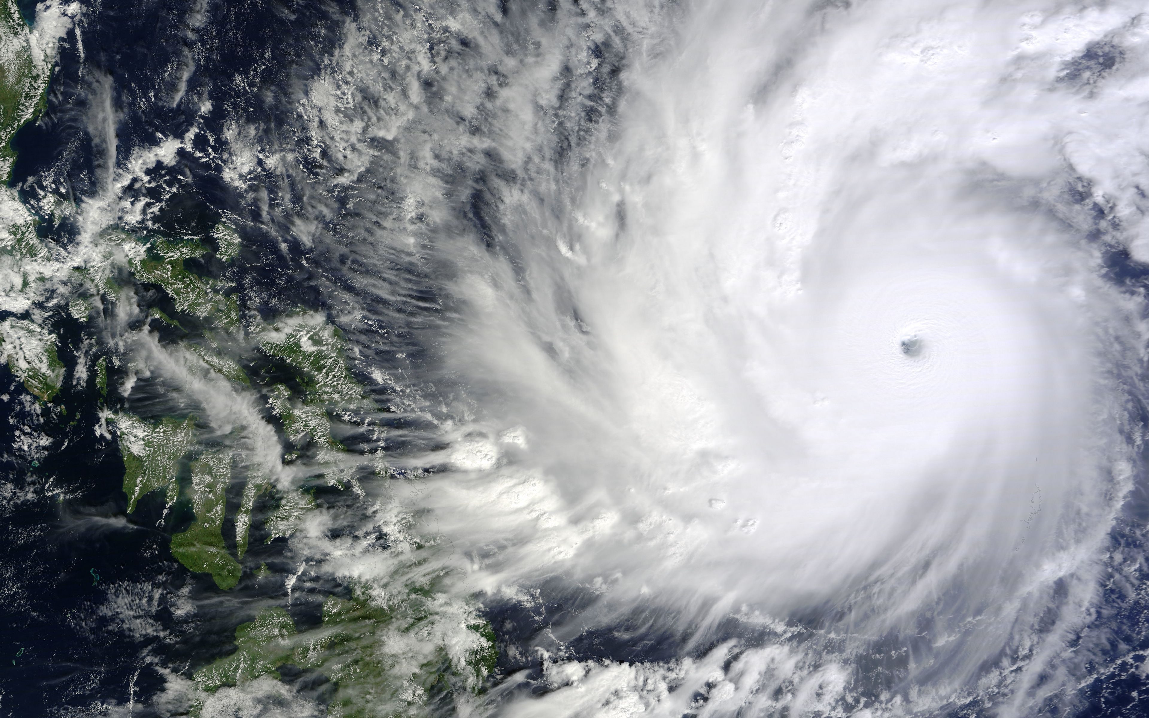 Страна штормов. Филиппины ЦУНАМИ. Филиппины ураган. Тайфун. Ураган Тайфун.