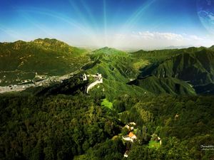 Превью обои великая китайская стена, горы, деревья, солнце, лучи