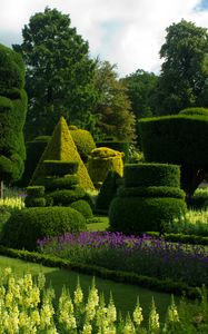 Превью обои великобритания, bodnant gardens wales, газоны, клумбы, кусты