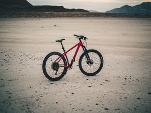 Превью обои велосипед, байк, mtb, красный, пляж