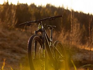 Превью обои велосипед, mtb, черный, природа