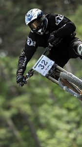 Превью обои велосипед, полет, велоспорт, downhill