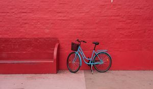 Превью обои велосипед, стена, красный