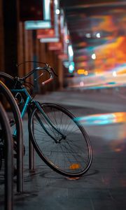 Превью обои велосипед, транспорт, колеса, блики, размытость, вечер