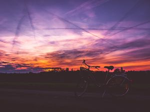Превью обои велосипед, закат, небо, дорога