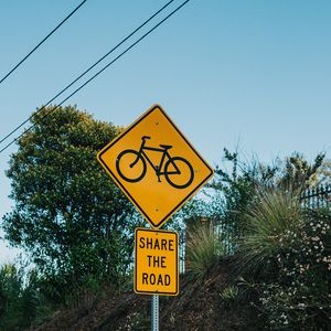 Превью обои велосипед, знак, текст, надпись