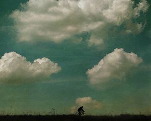 Превью обои велосипедист, силуэт, облака, небо