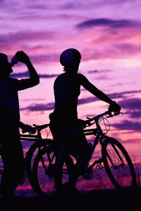 Превью обои велосипедисты, отдых, спорт, закат