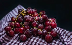 Превью обои виноград, фрукты, ягоды, гроздь, спелый