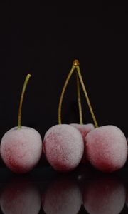 Превью обои вишня, ягоды, замороженные, отражение