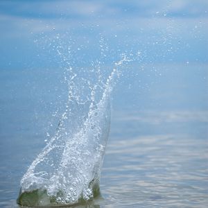 Превью обои вода, брызги, всплеск, капли, макро