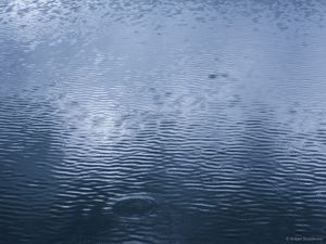 Превью обои вода, озеро, рябь, синий