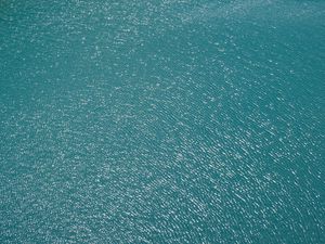 Превью обои вода, рябь, море, синий, блики