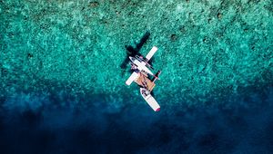 Превью обои вода, самолет, вид сверху, лодка, океан