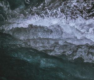 Превью обои вода, волны, брызги, пена