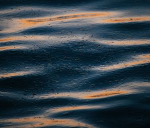Превью обои вода, волны, рябь, свет