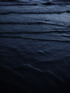 Превью обои водная гладь, рябь, волны, вода