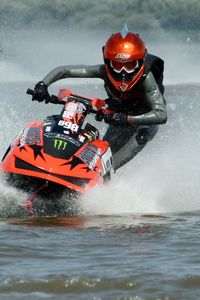 Превью обои водный мотоцикл, экстрим, буй, море, костюм, шлем