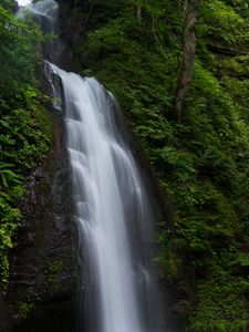 Превью обои водопад, брызги, поток, скала