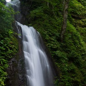 Превью обои водопад, брызги, поток, скала