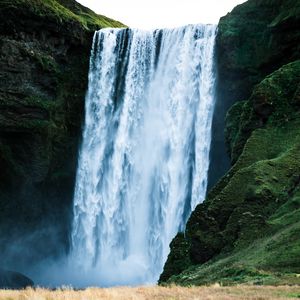 Превью обои водопад, брызги, трава