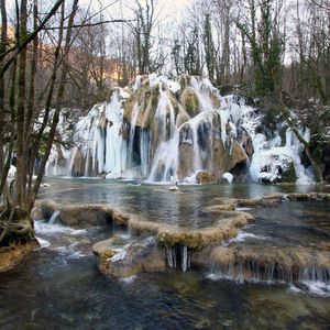 Превью обои водопад, франция, cascade des truffes les planches, природа