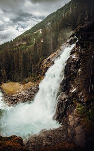 Превью обои водопад, гора, склон, деревья, пейзаж